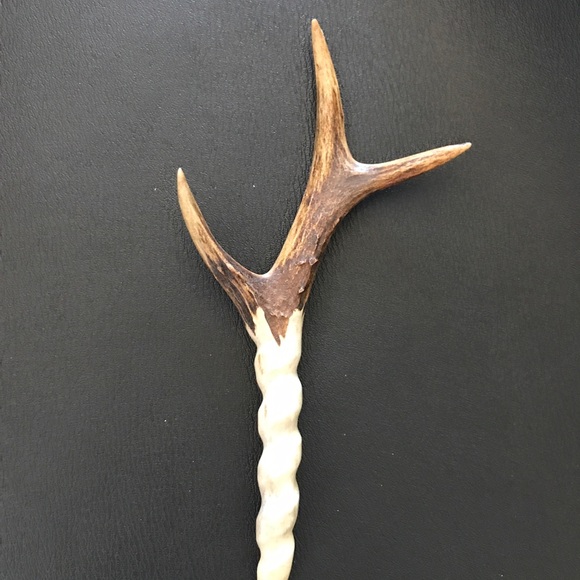 Roe deer antler twisted hair stick - Hand-carved - Picture 5 of 9